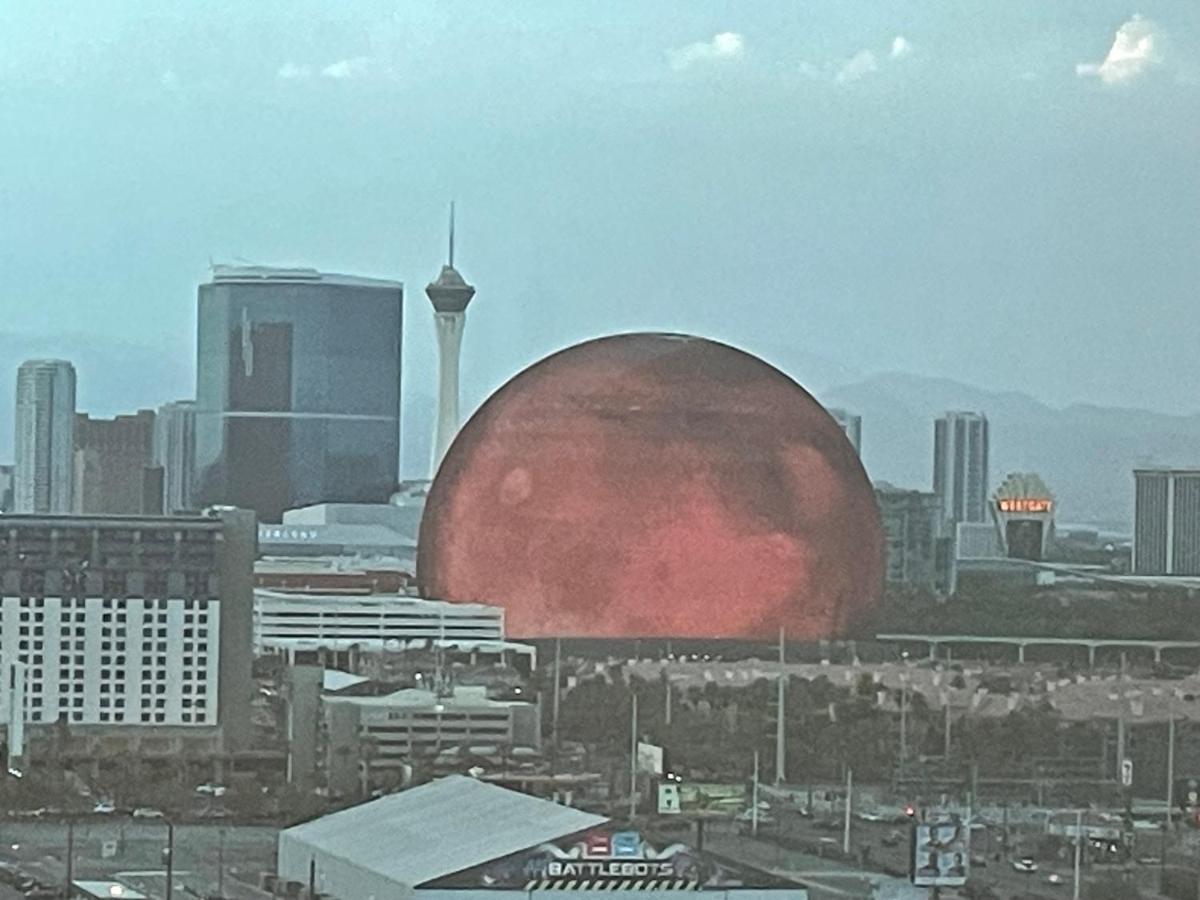Signature Mgm With Strip And Sphere View Appart hôtel *